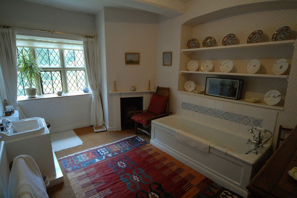 Bathroom-White at Pentrehobyn Hall